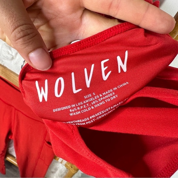 Wolven Red Athletic Leggings and Bra Set sz S - Picture 4 of 5